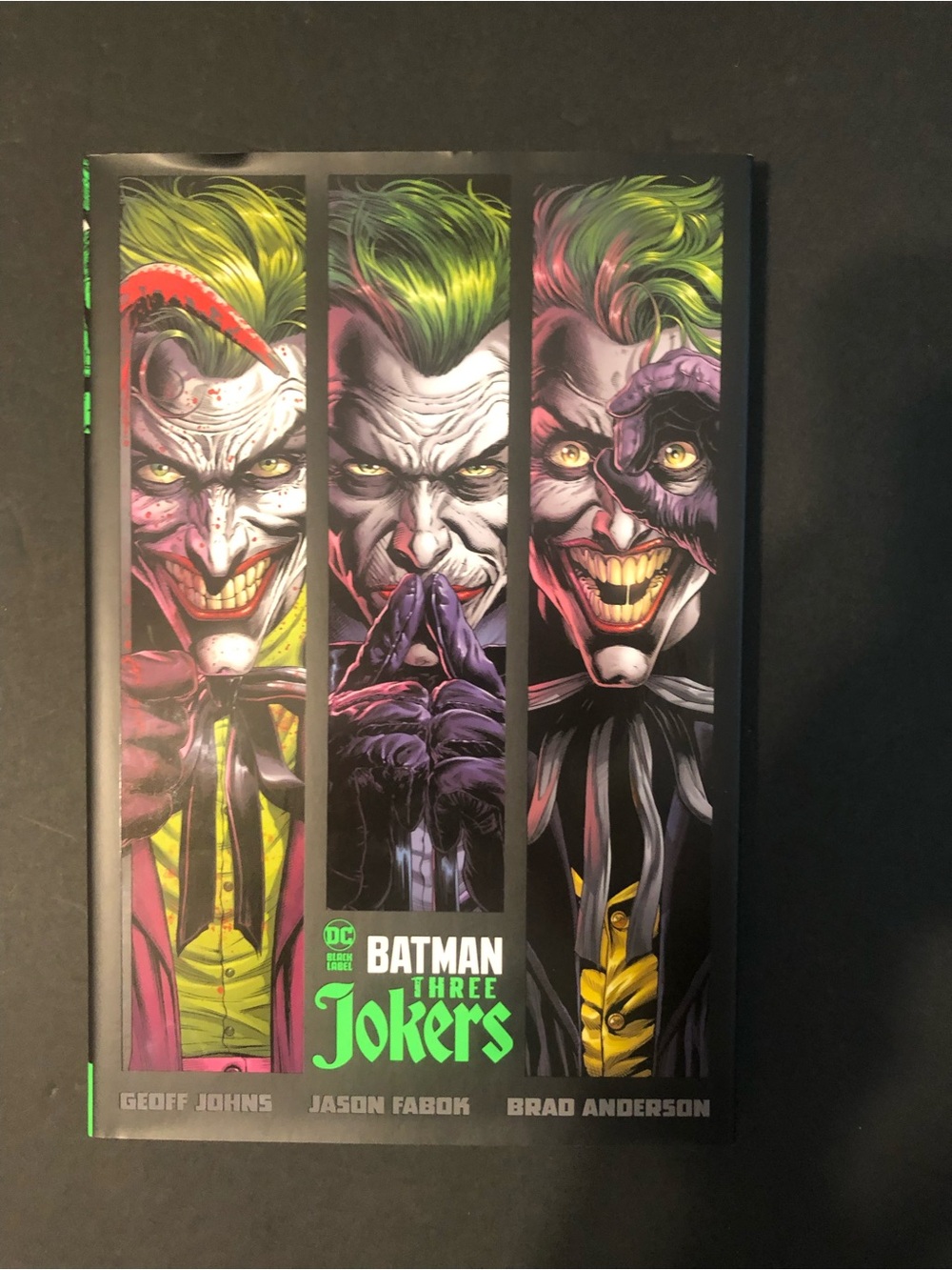 DC Batman Three Jokers Hardcover -G